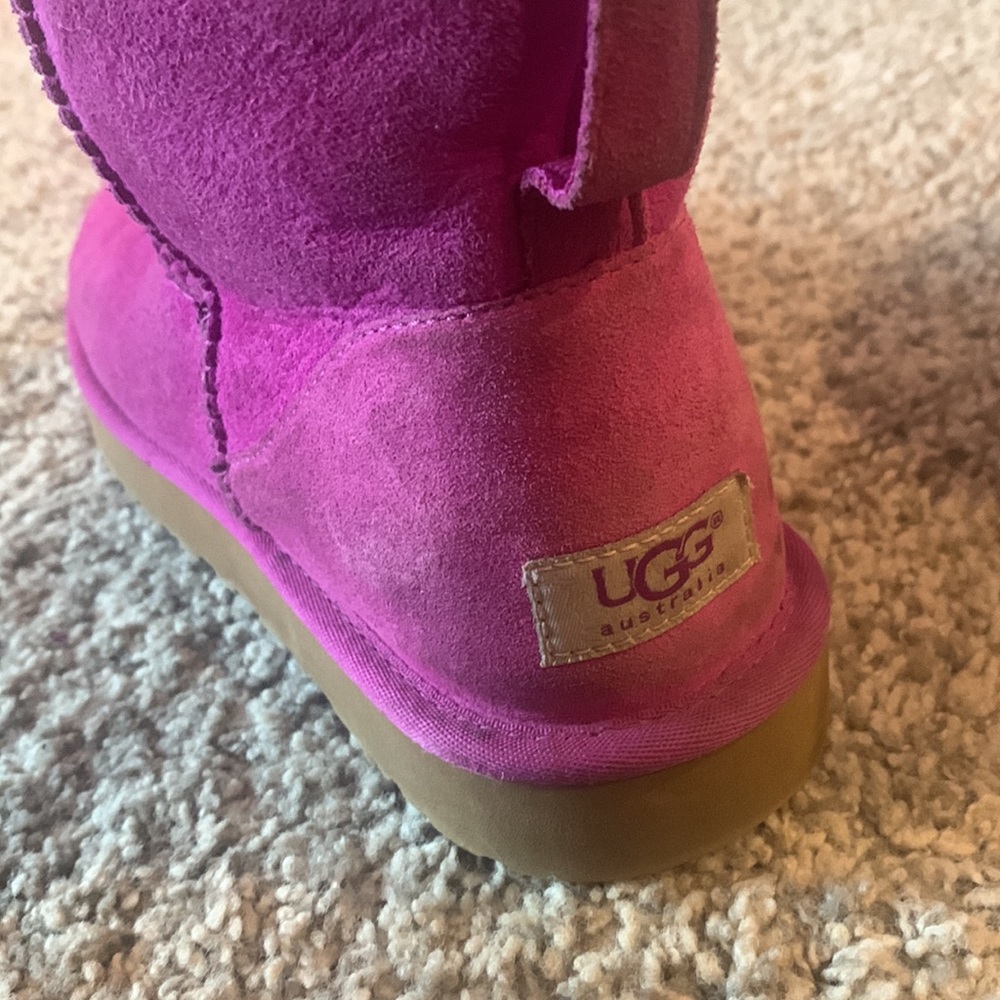 Uggs - Picture 5 of 14